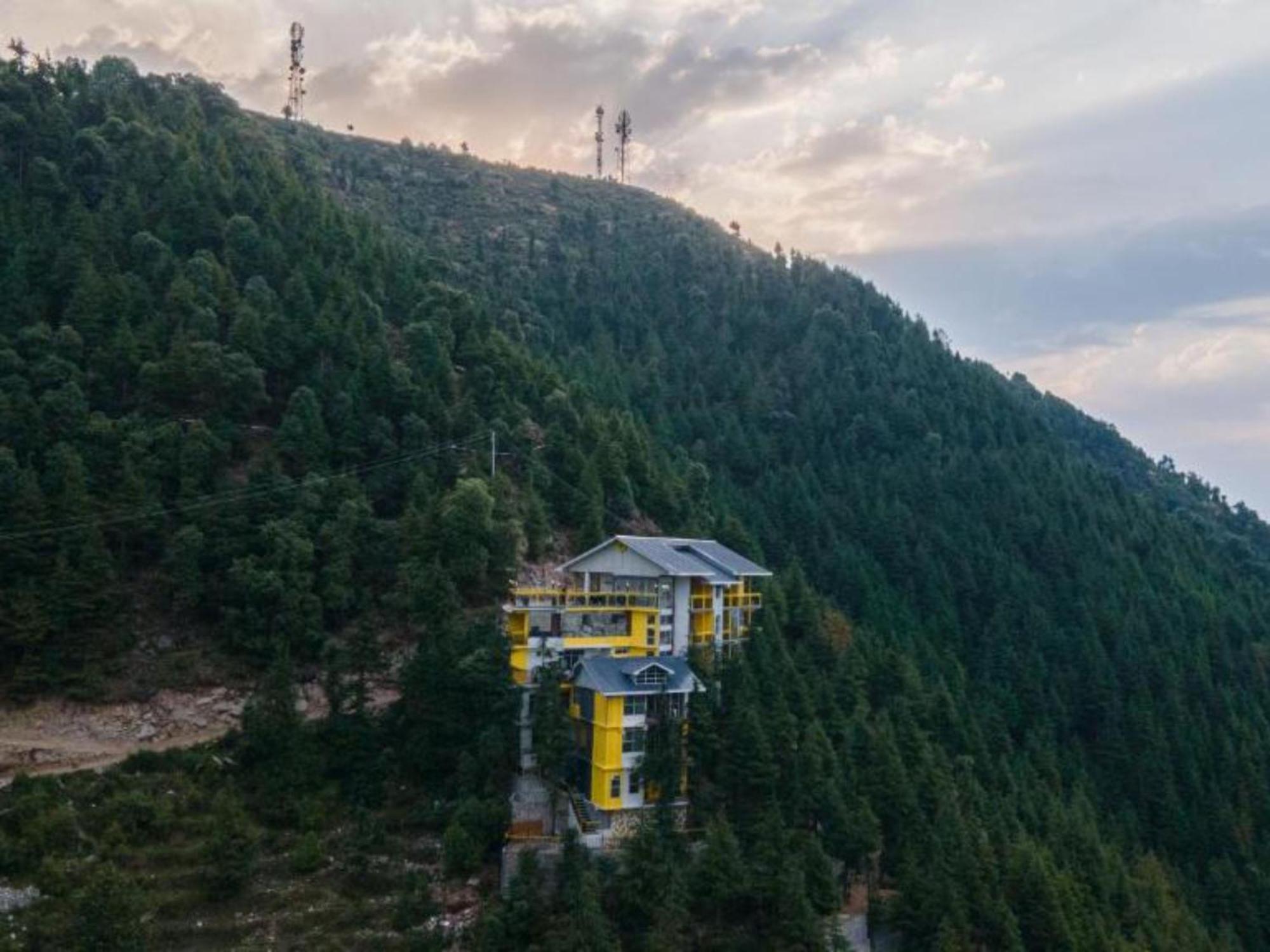 The Hosteller Khajjiar Luaran gambar